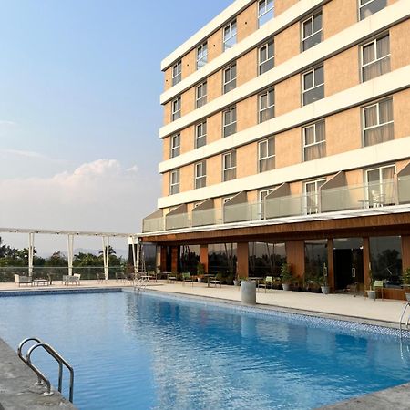 Hotel Vits Satyajeet Karād Exterior foto