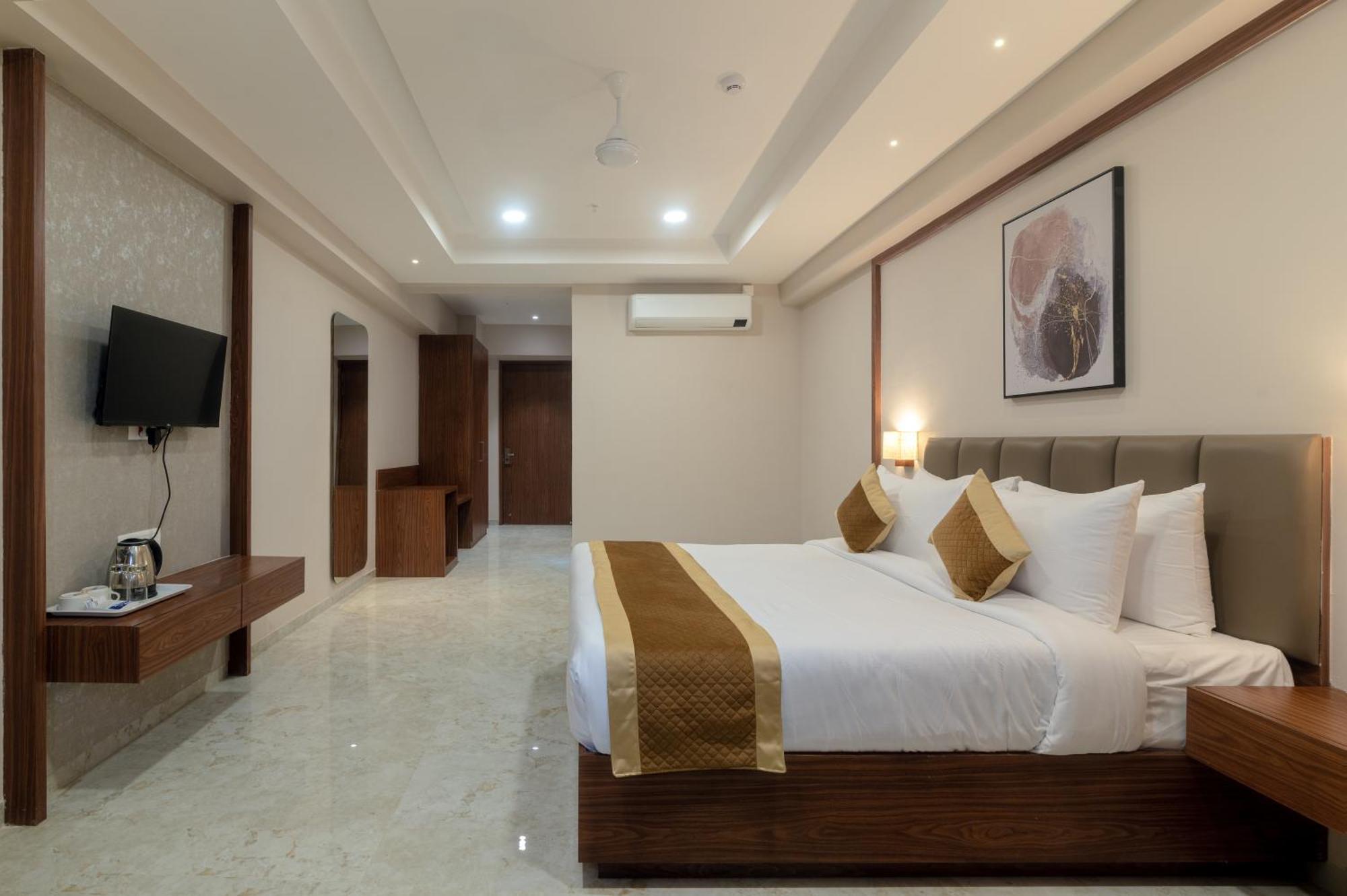 Hotel Vits Satyajeet Karād Exterior foto