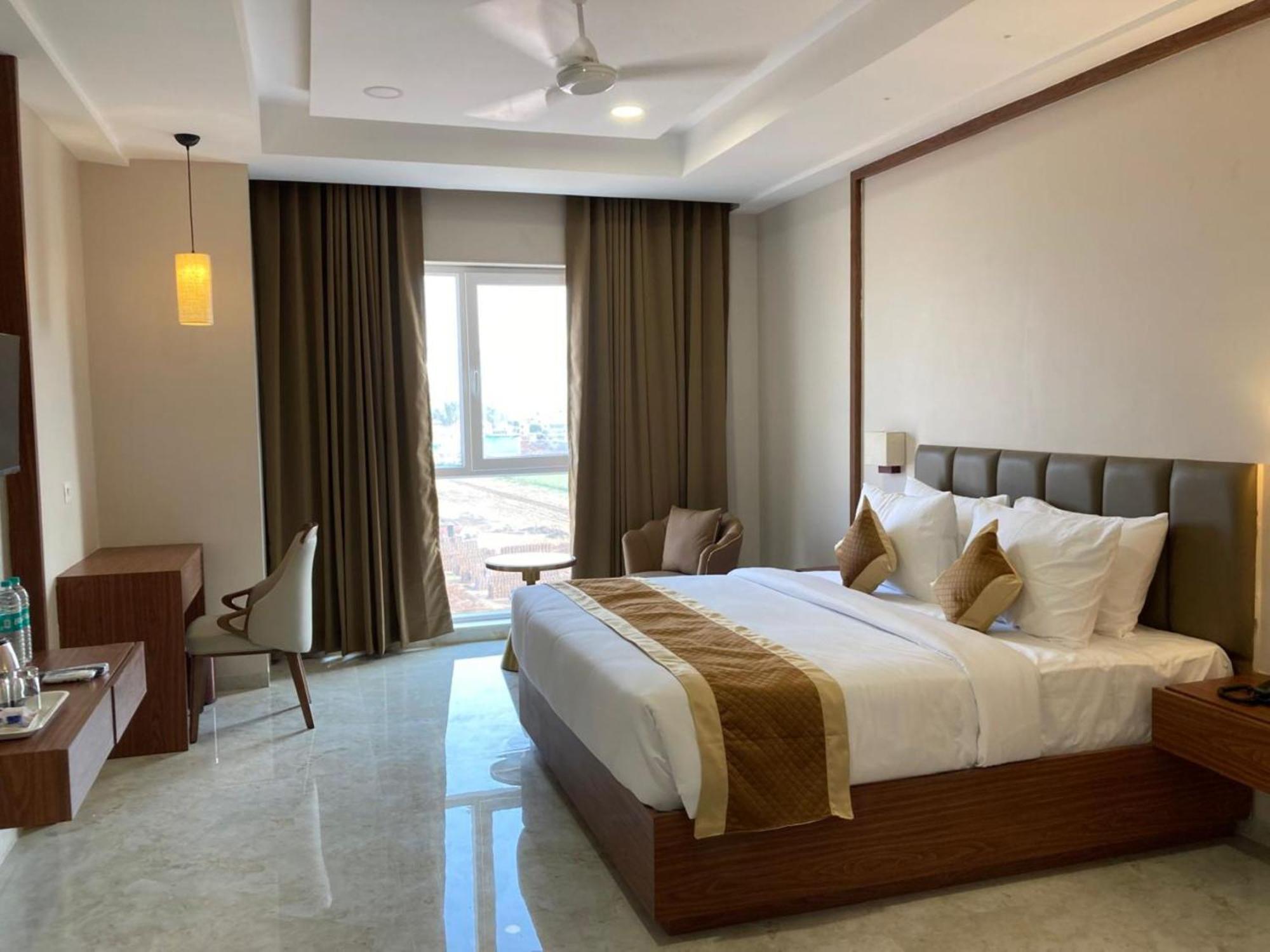 Hotel Vits Satyajeet Karād Exterior foto